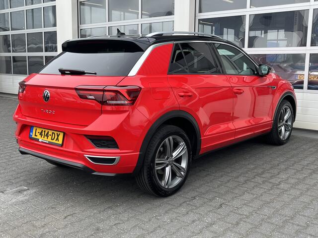 Volkswagen T-Roc 1.5 TSI Sport Business R-line Digitaal display Stoelverwarming Electrische achterklep Airco Cruise controle Apple carplay Telefoonverbinding Navigatiesysteem
