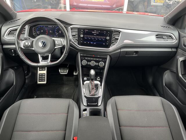 Volkswagen T-Roc 1.5 TSI Sport Business R-line Digitaal display Stoelverwarming Electrische achterklep Airco Cruise controle Apple carplay Telefoonverbinding Navigatiesysteem