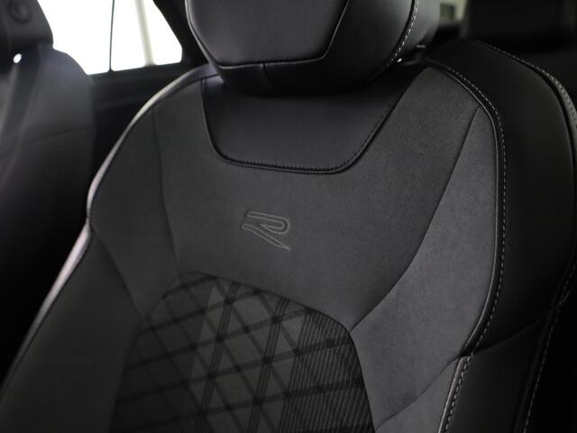 Volkswagen T-Roc 1.5 TSI R-Line | DSG | Navigatie | Camera | Dodehoeksensoren |