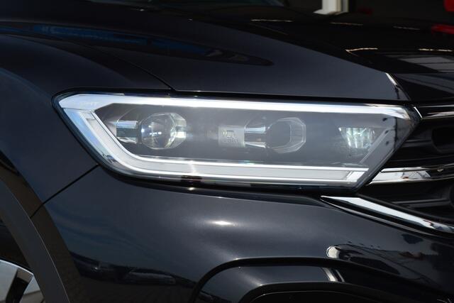 Volkswagen T-Roc 1.5 TSI R-Line | Trekhaak | Camera | ACC |