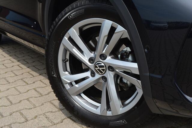 Volkswagen T-Roc 1.5 TSI R-Line | Trekhaak | Camera | ACC |