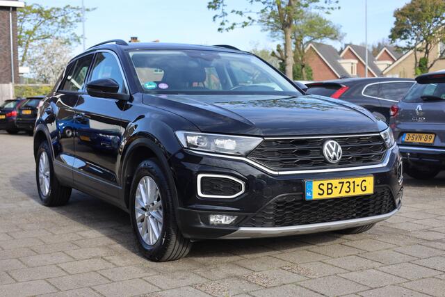Volkswagen T-Roc 1.5 TSI STYLE I TREKHAAK I CARPLAY I ADAPTIEF CC