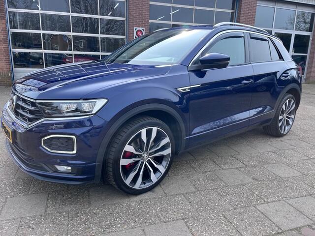 Volkswagen T-Roc 1.5 TSI SPORT R-LINE AUTOMAAT NAV COMPLEET.