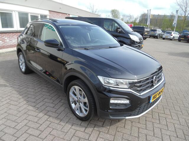 Volkswagen T-Roc 1.5 TSI Style Business