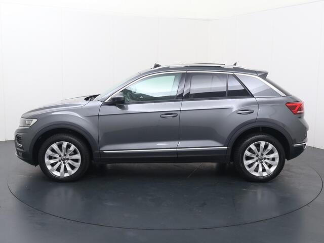Volkswagen T-Roc 1.5 TSI Sport | 150 PK | Automaat | Panoramadak | Navigatiesysteem |