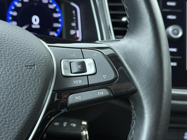 Volkswagen T-Roc 1.5 TSI Sport | 150 PK | Automaat | Panoramadak | Navigatiesysteem |