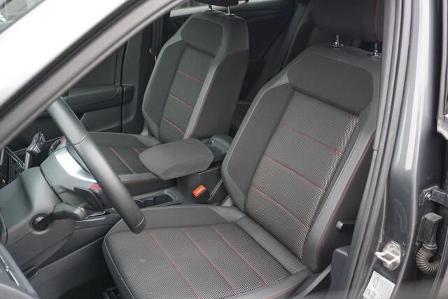 Volkswagen T-Roc 1.5 TSI Sport | LED | ACC | Camera