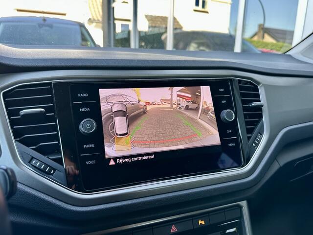 Volkswagen T-Roc 1.0 TSI 110PK Style Navi Camera Carplay 1e eigenaar