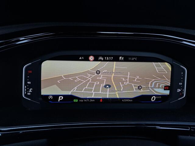 Volkswagen T-Roc Cabrio 1.5 TSI R-Line, camera, adapt. cruise, trekhaak