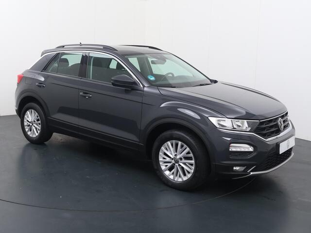 Volkswagen T-Roc 1.5 TSI Style | 150 PK | Automaat | Trekhaak | Adaptive cruise control |