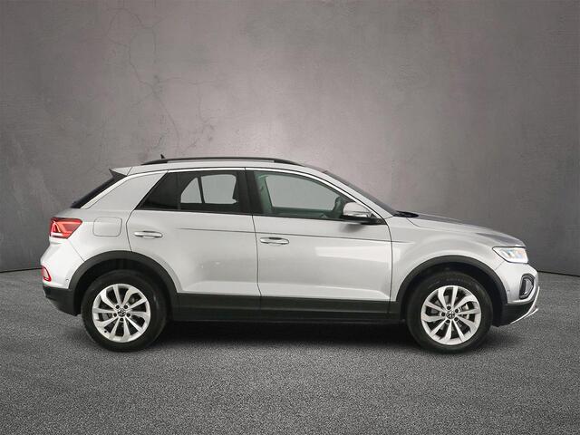Volkswagen T-Roc Life Edition 1.5 TSI 150pk DSG Automaat Adaptive cruise control, Achteruitrijcamera, LED koplampen, App connect, Parkeersensoren, Airco, DAB, Radio