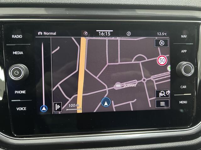 Volkswagen T-Roc 1.5 TSI Sport Business R ELEKTRISCH PANORAMADAK | TREKHAAK | ELEKTRISCHE ACHTERKLEP