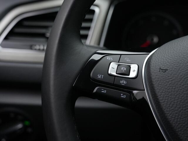 Volkswagen T-Roc 1.0 TSI 110 pk Style | Adaptive Cruise | Digital Cockpit | Parkeersensoren voor/achter
