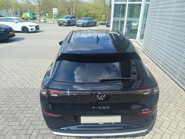 Volkswagen T-Roc Life First Edition 1.5 eTSI 85 kW / 116 PK 7-DSG | Ambient pakket | Comfort pakket | Trekhaak |