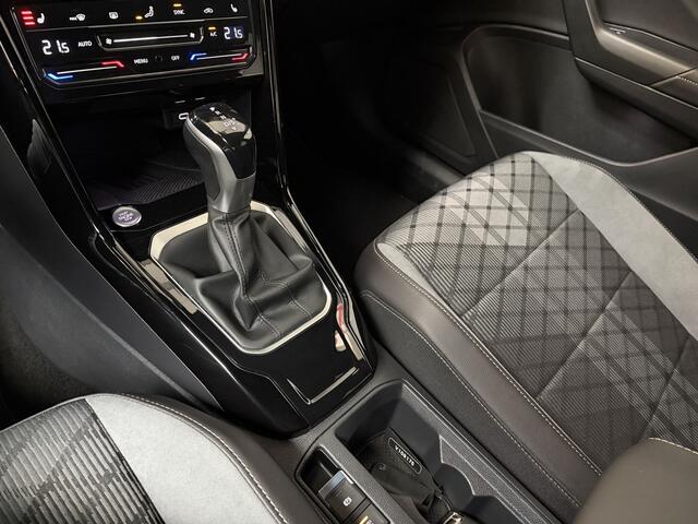 Volkswagen T-Roc 1.5 TSI R-LINE BLACK/PANO/19 INCH/IQ LIGHT/IQ DRIVE/EL A KLEP/ENZ