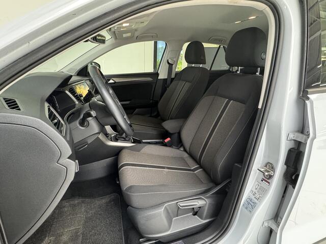 Volkswagen T-Roc 1.0 TSI Style Business | Navigatie | PDC | Cruise Control Adaptief |