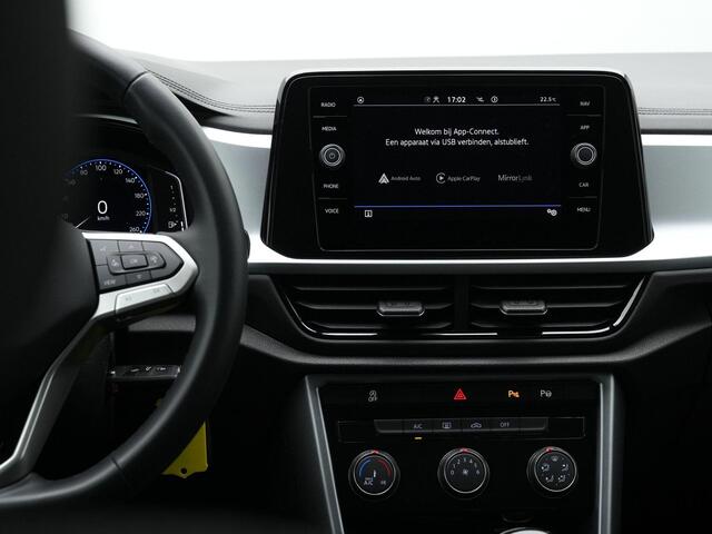 Volkswagen T-Roc 1.0 TSI 110 pk Life | Achteruitrijcamera | Adaptive Cruise | Digital Cockpit Pro