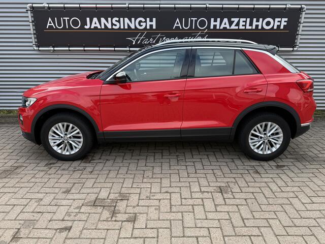 Volkswagen T-Roc 1.0 TSI Style slechts 77.628km!!! | PDC V+A | Navi | ACC | Apple Carplay/Android Auto | Clima | LM Velgen | RIJKLAARPRIJS INCL 12 MAANDEN GARANTIE EN BEURT