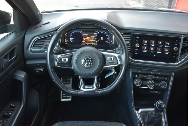 Volkswagen T-Roc 1.5 TSI R-line Virtual cockpit, Trekhaak, Adaptive cruise, Carplay, DAB, NAP