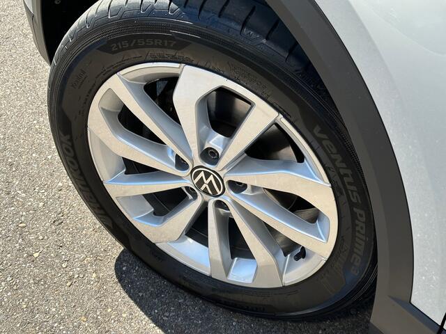 Volkswagen T-Roc 1.5 TSI 150pk DSG Style Carplay | Trekhaak | Camera | Keyless | Elek. Achterklep | Rijklaar incl. garantie