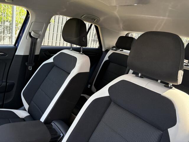 Volkswagen T-Roc 1.5 TSI Sport / AUTOMAAT / NAVI / CRUISE / 32dkm! NAP! / CARPLAY