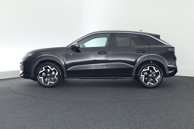 Volkswagen T-Roc 1.5 eTsi 150pk DSG R-Line First Edition Trekhaak Camera Keyless Stoelverwarming Virtual Cockpit Carplay