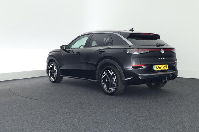 Volkswagen T-Roc 1.5 eTsi 150pk DSG R-Line First Edition Trekhaak Camera Keyless Stoelverwarming Virtual Cockpit Carplay
