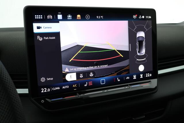 Volkswagen T-Roc 1.5 eTsi 150pk DSG R-Line First Edition Trekhaak Camera Keyless Stoelverwarming Virtual Cockpit Carplay