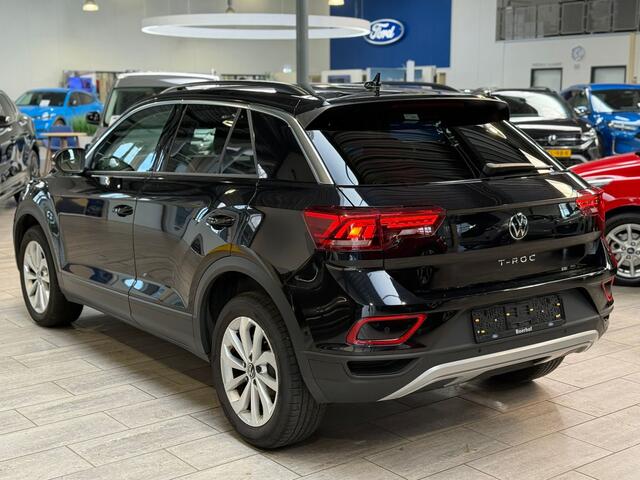 Volkswagen T-Roc 1.5 TSI Life Edition | AUTOMAAT | Adapt. Cruise | Clima | Camera | LED | Navi | Fabrieksgarantie t/m 03-2029 |