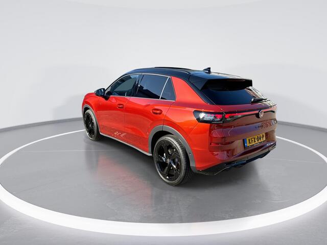 Volkswagen T-Roc 1.5 eTSI R-Line First Edition (360° Camera, Schuif-kanteldak, Elektrische achterklep, etc.)