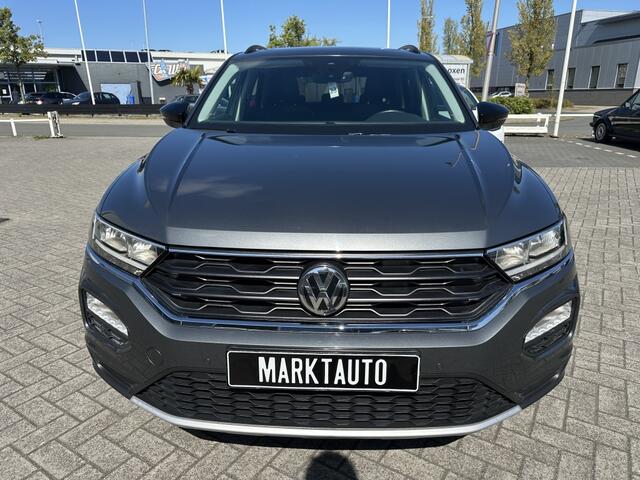 Volkswagen T-Roc 1.5 TSI IQ Drive Panorama Carplay Trekhaak