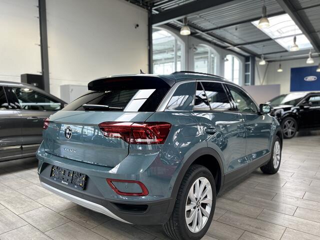 Volkswagen T-Roc 1.5 TSI Life Edition | AUTOMAAT | Adapt. Cruise | Clima | Camera | LED | Apple carplay // Android auto | Fabrieksgarantie t/m 03-2029 |