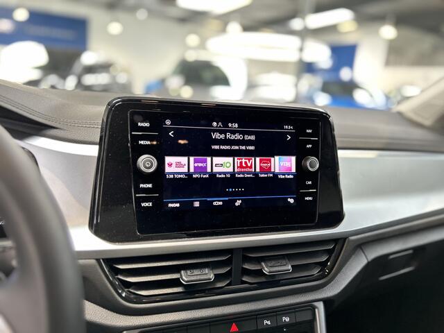 Volkswagen T-Roc 1.5 TSI Life Edition | AUTOMAAT | Adapt. Cruise | Clima | Camera | LED | Apple carplay // Android auto | Fabrieksgarantie t/m 03-2029 |