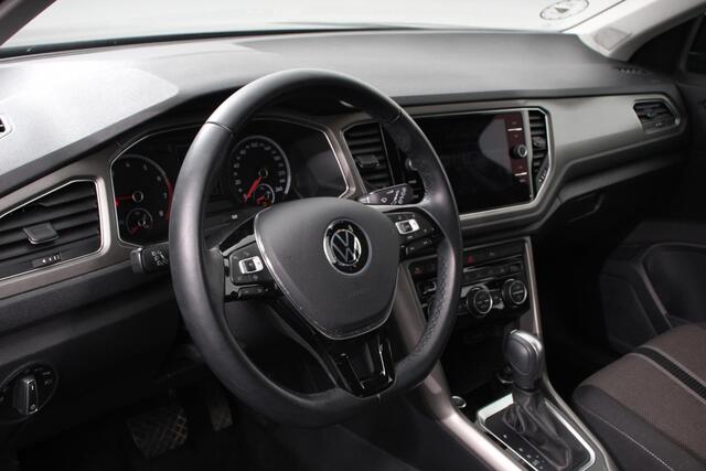 Volkswagen T-Roc 1.5 TSI 150pk DSG Style Team | Navigatie | Climate Control | DAB | Adaptive Cruise control | Elektrisch bedienbare achterklep |