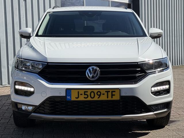 Volkswagen T-Roc 1.0 TSI Style | TREKHAAK | CAMERA | CARPLAY | STOEL/STUUR VERW. |