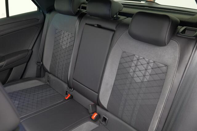 Volkswagen T-Roc 1.5 TSI Life Business |Pano|3xR-Line|Keyless|Carbon|