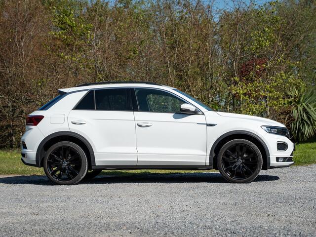 Volkswagen T-Roc 1.5 TSI R-line // Camera // ACC // Carplay // PDC