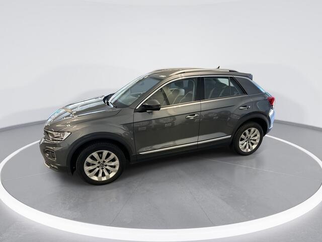 Volkswagen T-Roc 1.5 TSI 150pk DSG Sport · Camera · Afneembare Trekhaak · Dodehoeksensor · Keyless · Elek. Achterklep · Stuur- & Stoelverwarming · ACC ·