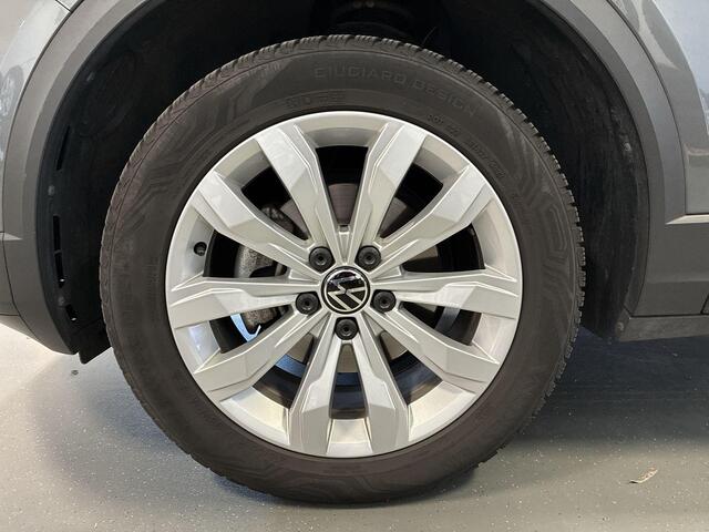 Volkswagen T-Roc 1.5 TSI 150pk DSG Sport · Camera · Afneembare Trekhaak · Dodehoeksensor · Keyless · Elek. Achterklep · Stuur- & Stoelverwarming · ACC ·