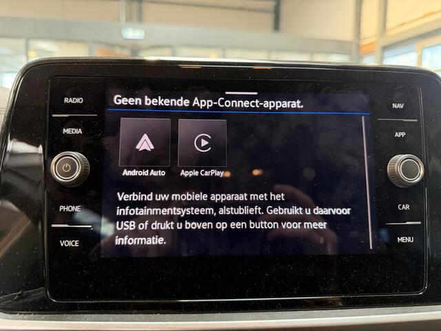 Volkswagen T-Roc 1.5 TSI Life Edition | AUTOMAAT | Adapt. Cruise | Clima | Camera | LED | Apple carplay // Android auto | Fabrieksgarantie t/m 03-2029 |