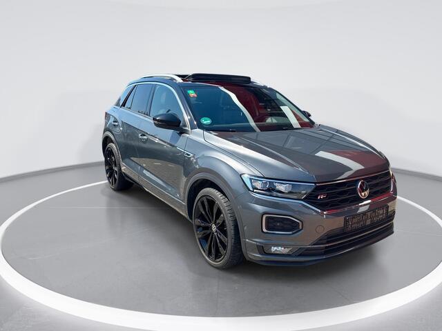 Volkswagen T-Roc 1.5 TSI 150pk DSG R-line · Panoramadak · Camera · Beats Audio · Afneembare Trekhaak · Side Assist · Stoelverwarming · Keyless · Elek. Achterklep ·