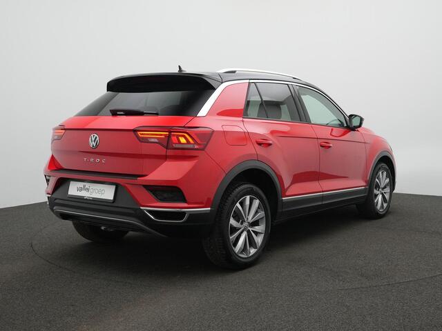 Volkswagen T-Roc 1.0 TSI 115 pk Style | Adaptive Cruise | Navigatie | Parkeersensoren | Carplay