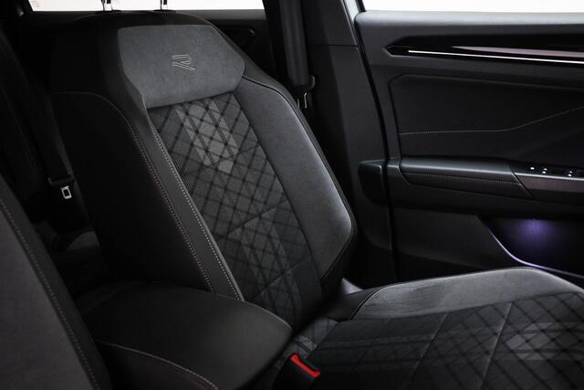 Volkswagen T-Roc 1.5 TSI R-Line Edition | IQ LIGHT | STUURVERWARMING | DRAADLOZE LADER | CAMERA | 18"