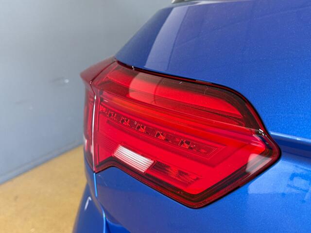 Volkswagen T-Roc 1.0 TSI Style Business | Sensoren | Navigatie