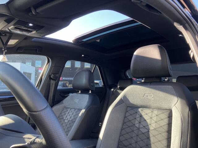 Volkswagen T-Roc 1.5eTsi/150PK R-Line Black Style DSG · Panoramadak · Apple/Android · Camera + Parkeersensoren · Garantie t/m 18-06-2027