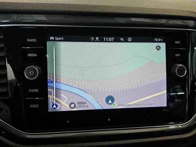 Volkswagen T-Roc 1.5 TSI Sport Panoramadak|Carplay/Android|Matrix LED IQ Light| Virtual| Camera| Trekhaak