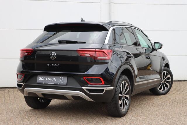 Volkswagen T-Roc 1.5 TSI Style 150pk DSG7 | Carplay | Stoelverwarming | Sensoren | IQ. Drive | Navi