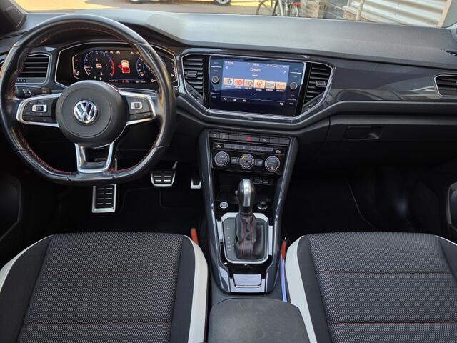 Volkswagen T-Roc | Pano dak | Carplay | Trekha 1.5 TSI Sport BnsR