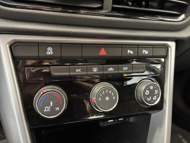 Volkswagen T-Roc 1.5 TSI 150pk DSG Life 75 Edition · Camera · Apple/Android Car Play · Trekhaak · Navigatie · P-Sensoren · Park Assist · 17'' Inch ·