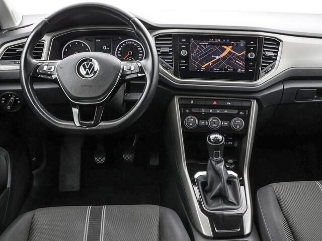 Volkswagen T-Roc 1.0 TSI 110pk Style · Camera · ACC · Apple/Android Car Play · Navigatie · Verkeersbord Detectie · Elek. Inklapbare Spiegels ·